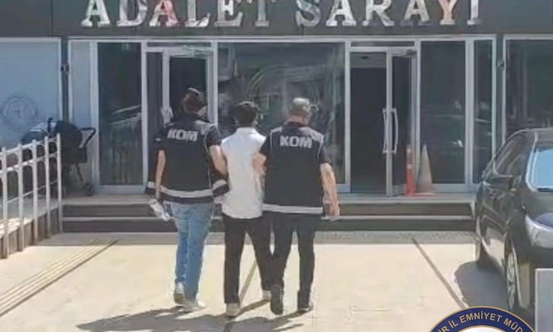 Balıkesir’in Bandırma ilçesinde, hakkında FETÖ Silahlı Terör Örgütüne üye olma