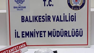 Edremit’te düzenlenen operasyonda 41,23 gram metamfetamin ele geçirildi. Uyuşturucu ticareti