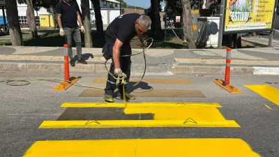 Balıkesir'in Bandırma ilçesinde, Bandırma Belediyesi tarafından yaya güvenliğini artırmak ve