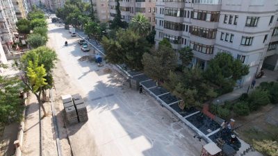 Bandırma Belediyesi, yaz döneminde kent genelinde başlattığı hizmet atağını aralıksız