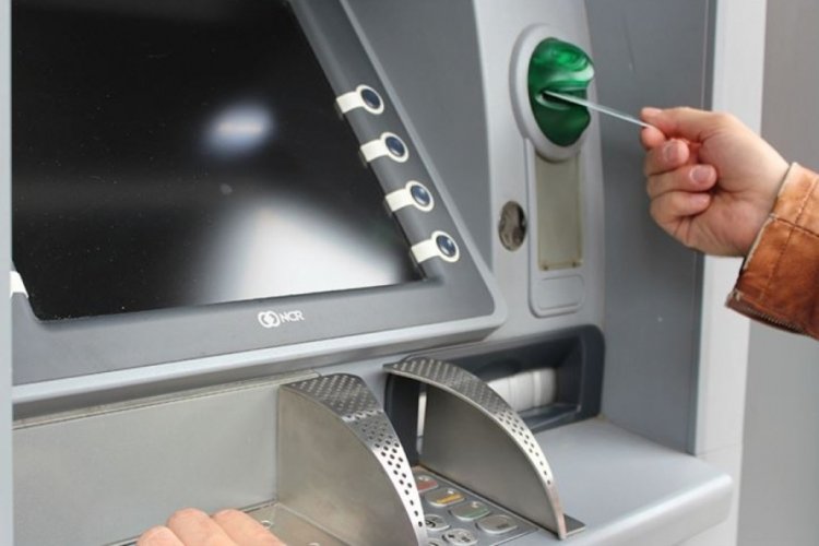 Bankaların günlük para çekme limitleri değişti. Yeni düzenlemeye göre müşteriler