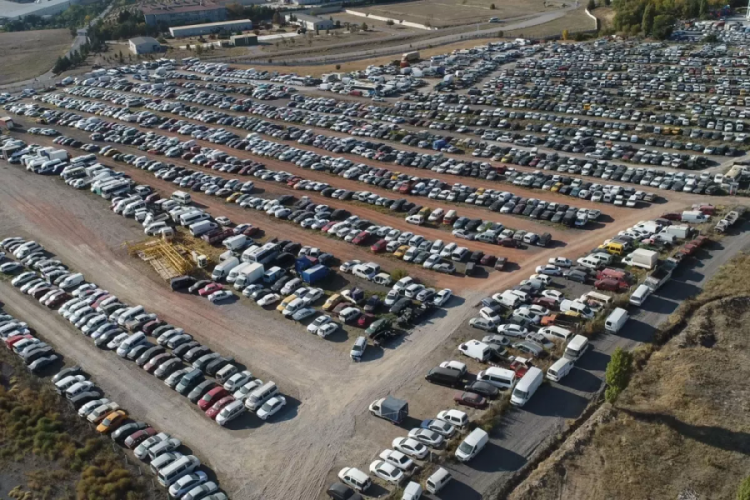 9. Yargı Paketi kapsamında yapılan düzenlemeyle yediemin otoparklarında 6 aydan