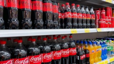 Avrupa'da Coca-Cola ile zincir marketler arasında yaşanan ticari anlaşmazlık krize