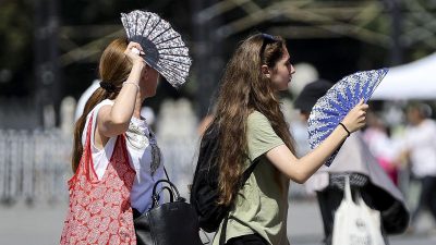 Yurt genelinde hafta sonu da sıcak hava etkili olmaya devam
