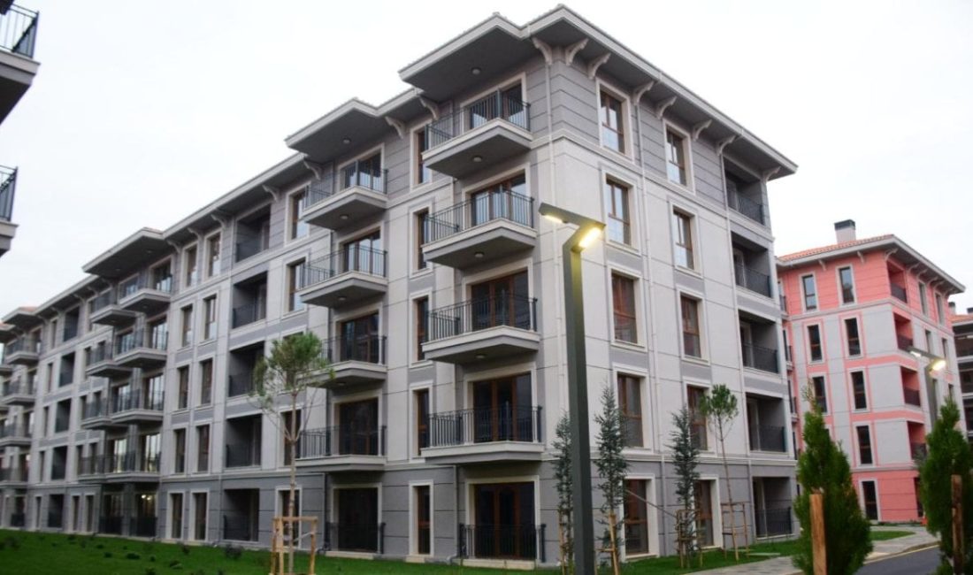 Konut sahipliği 20 yılda geriledi: Ortalama kira 20 bin TL’yi aştı Konut fiyatlarındaki sert yükselişle birlikte Türkiye’de kiracı oranı yüzde 28,2’ye