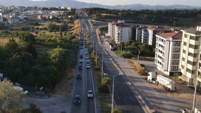 Balıkesir’in tatil beldelerinden olan Erdek’te hafta sonu sıcak havayı fırsata