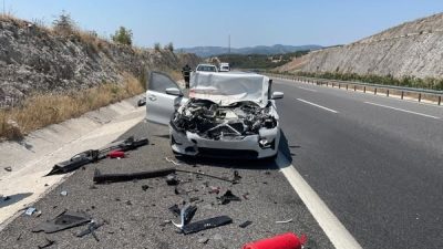 Balıkesir’de İzmir-İstanbul Otoyolu’nun Mecidiye mevkiinde meydana gelen çift taraflı trafik
