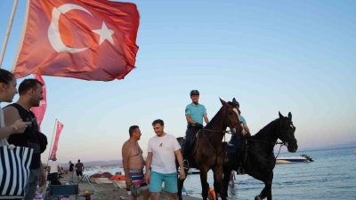 Balıkesir’in Ayvalık ilçesinde yaz sezonunda artan nüfus ve turizm hareketliliği