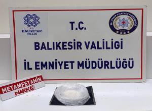 Edremit’te düzenlenen operasyonda 41,23 gram metamfetamin ele geçirildi. Uyuşturucu ticareti
