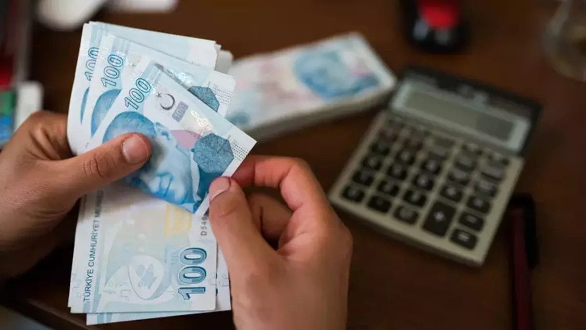 Sağlık Bakanlığı’nın yeni düzenlemesiyle, özel hastanelerde çalışan doktorların Bağ-Kur yerine