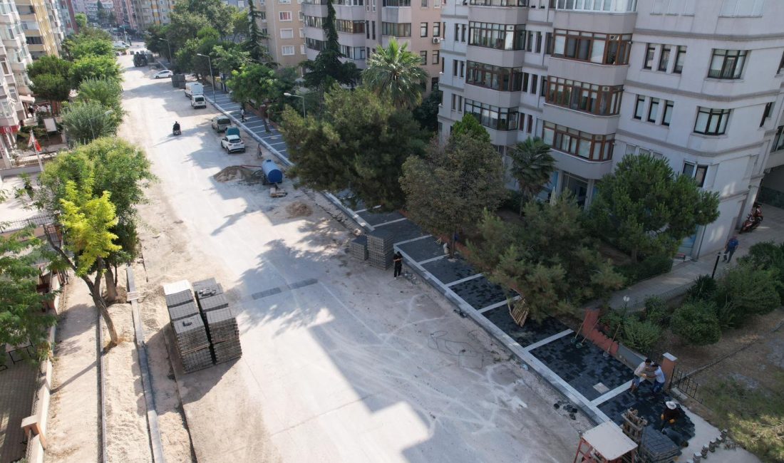 BANDIRMA’DA HİZMET SEFERBERLİĞİ SÜRÜYOR Bandırma Belediyesi, yaz döneminde kent genelinde başlattığı hizmet atağını aralıksız