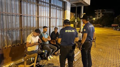 Balıkesir genelinde düzenlenen Asayiş ve Trafik Huzur Uygulaması kapsamında 1.956