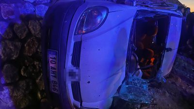 Balıkesir’de 3 araçlı zincirleme kazada 1 kişi hayatını kaybederken, 4