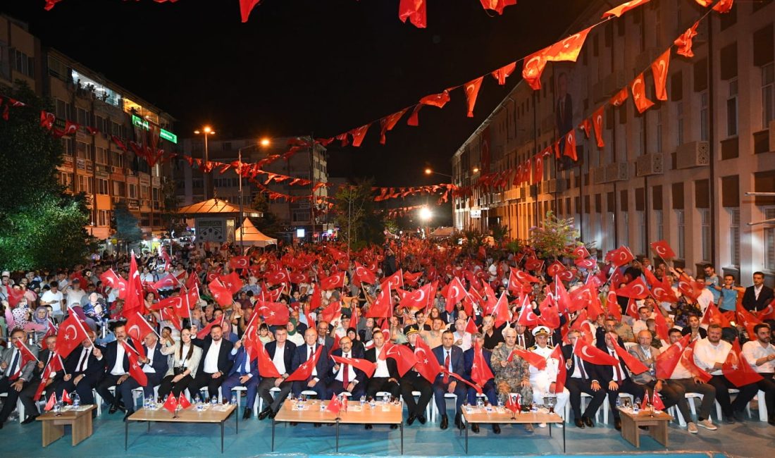 Balıkesir’de 15 Temmuz ruhu Milli İrade Meydanı’nda yaşatıldı 15 Temmuz Demokrasi ve Millî Birlik Günü’nün 9’uncu yıl dönümünde