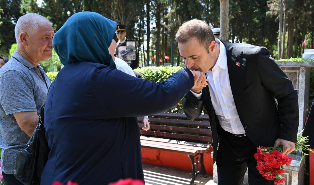 Vatan uğruna hiç düşünmeden canlarını feda eden kahraman şehitlerin aziz