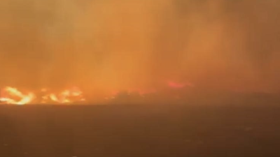 Balıkesir’in Ayvalık ilçesinde, çöp döküm sahasında yangın çıktı.