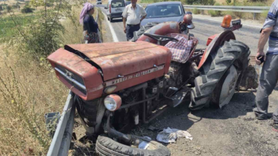 Balıkesir’in Bigadiç ilçesinde traktör ile otomobilin çarpışması sonucu, otomobilde bulunan