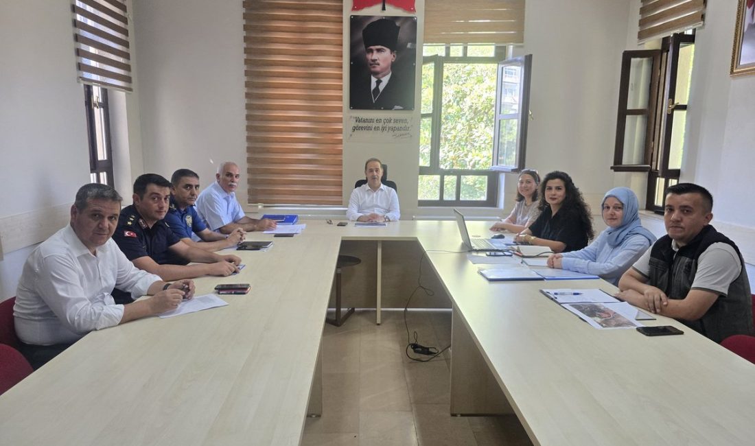 Balıkesir’in Bandırma ilçesinde sokak hayvanlarının doğal yaşam alanlarında barınmalarını sağlamak,