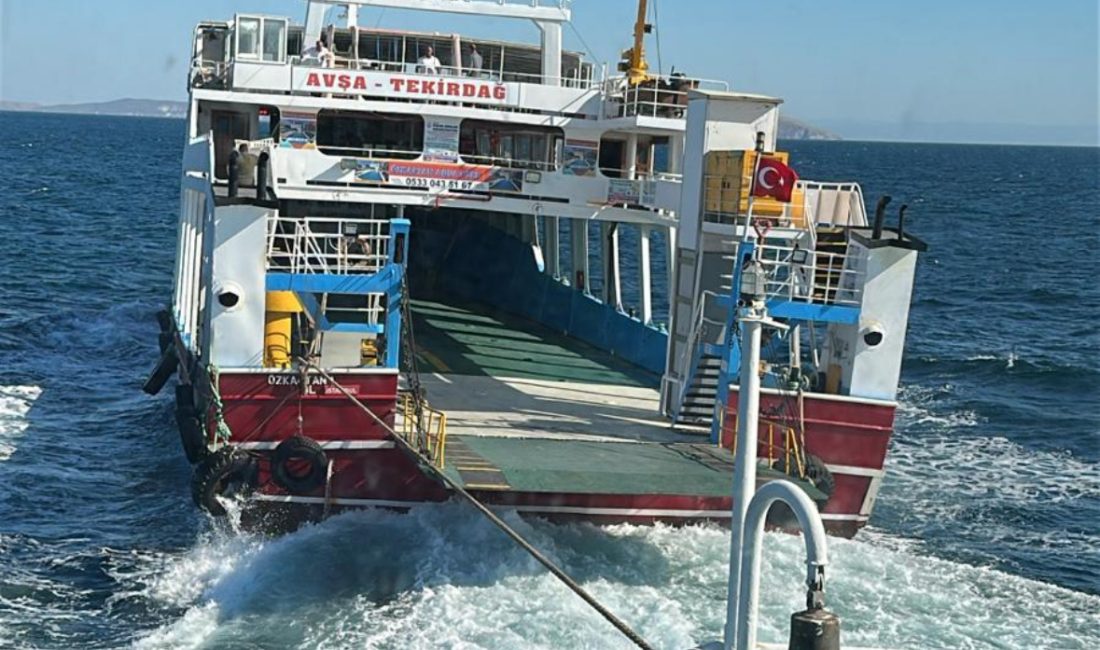 Balıkesir’in Marmara Adası açıklarında makine dairesinde yangın çıkan “YAVUZ NAZ”