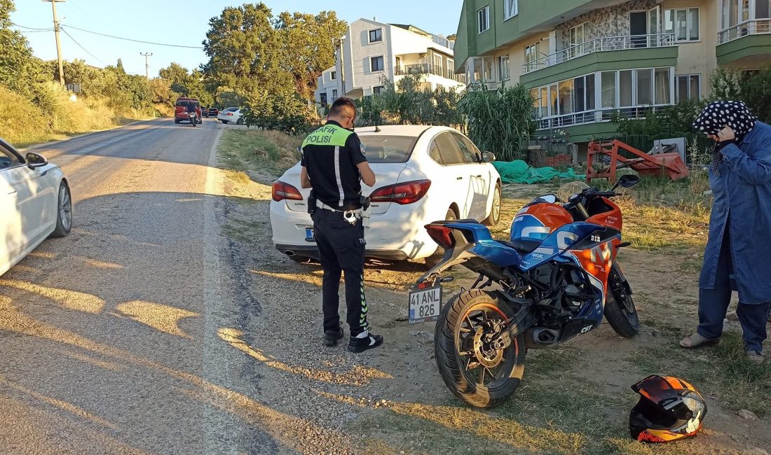 Erdek’te motosiklet kazası: 1 yaralı Balıkesir'in Erdek ilçesinde meydana gelen kazada, otomobile arkadan çarpan motosiklet