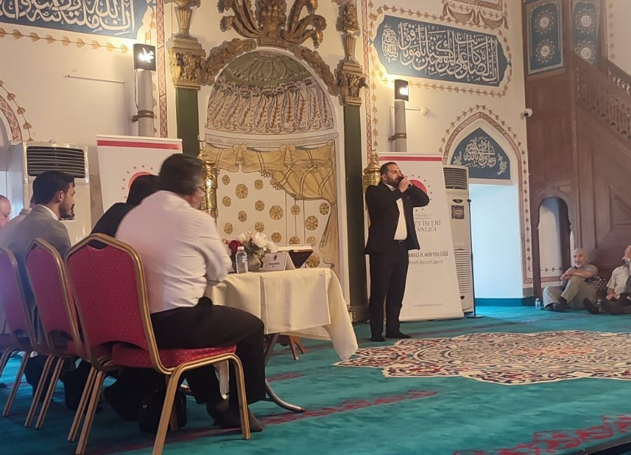 Bandırmalı imam Türkiye finaline yükseldi Bandırmalı imam hatip Burak Yıldırım, Diyanet İşleri Başkanlığı tarafından düzenlenen