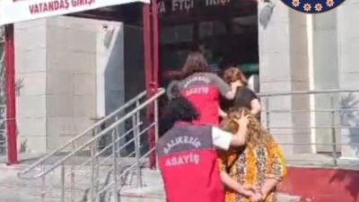 Balıkesir’in Karesi ilçesinde kuyumcuda oyalama yöntemiyle altın hırsızlığı yapan 2