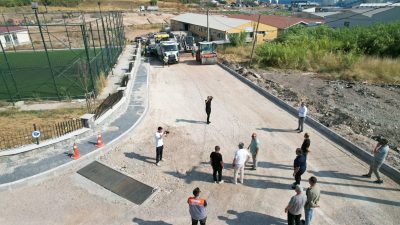 Bandırma Belediyesi, kent genelinde sürdürdüğü altyapı ve çevre düzenleme çalışmalarına