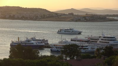 Balıkesir Büyükşehir Belediyesi tarafından, Yunanistan’ın Midilli Adası ile Ayvalık arasında