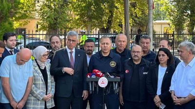 Sındırgı’da açıklama yapan Sağlık Bakanı Kemal Memişoğlu, hastanede tedavisi yapılan