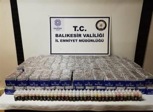 Balıkesir’in Edremit ilçesinde gerçekleştirilen iki ayrı operasyonda çok sayıda kaçak