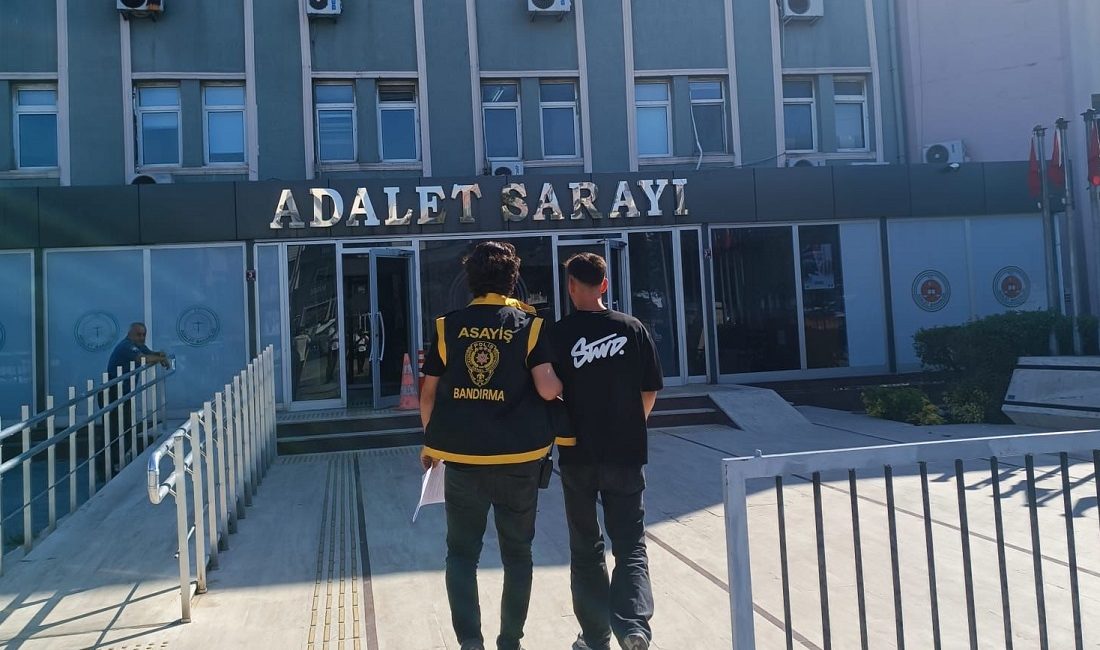 Balıkesir’de aranan 28 kişi yakalandı Balıkesir genelinde polis ekiplerince düzenlenen eş zamanlı operasyonlarda çeşitli suçlardan