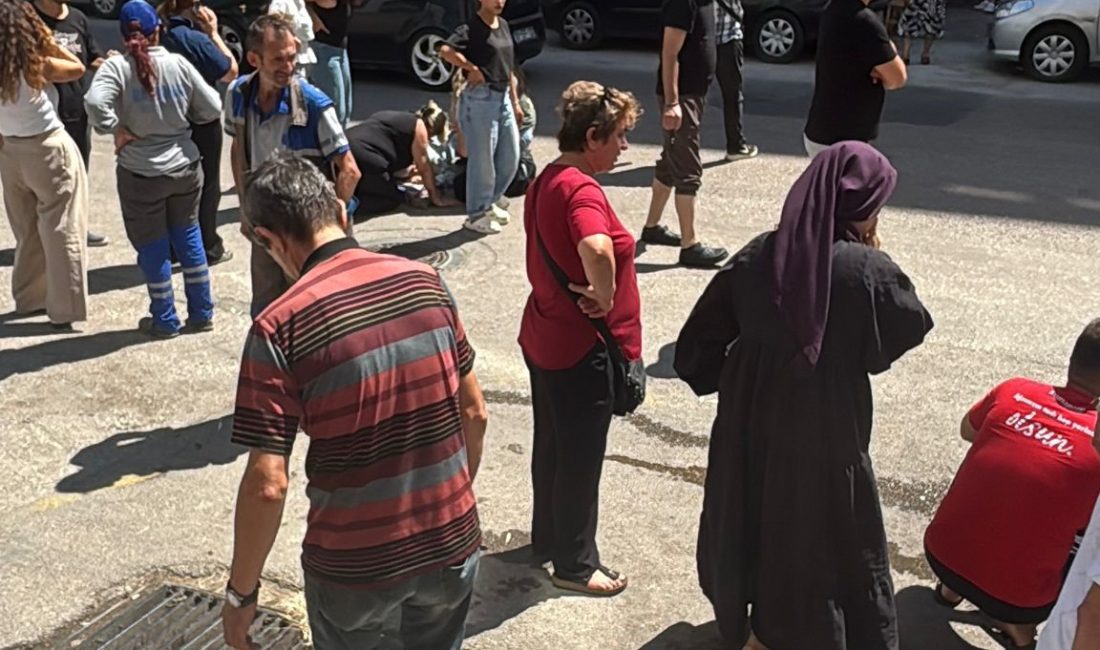 Balıkesir’in Bandırma ilçesinde meydana gelen trafik kazasında, motosikletin çarptığı yaşlı