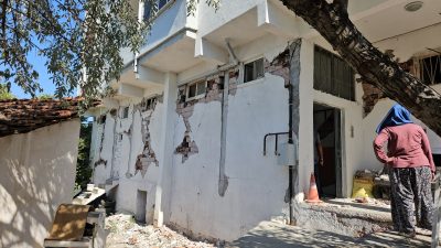 Balıkesir’in Sındırgı ilçesinde meydana gelen 6.1 büyüklüğündeki depremin ardından ağır