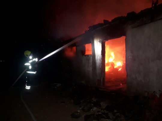 Balıkesir'in Savaştepe ilçesine bağlı Çiftlikdere Mahallesi'nde sabaha karşı çıkan dam