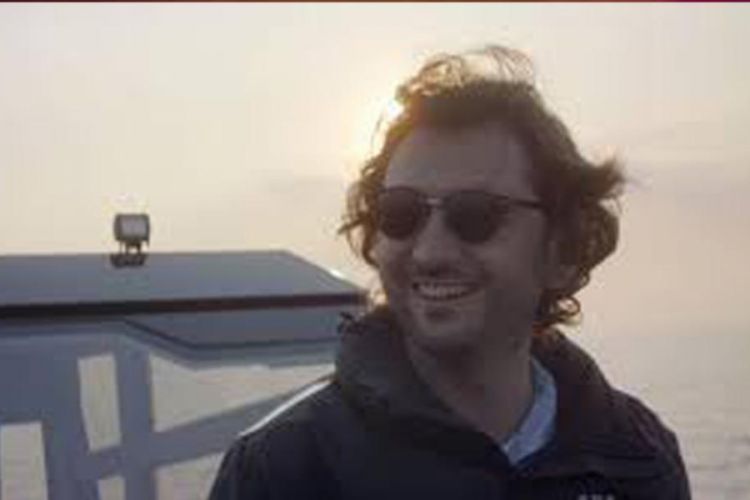 Ünlü iş insanı Halit Yukay denizde kayboldu: Yatı parçalanmış halde bulundu Mazu Yachts’ın sahibi ünlü iş insanı Halit Yukay’dan haber alınamıyor.