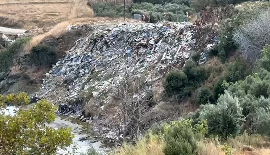 Bu köyde ne ararsan var: Sanayi atığı, kanalizasyon, çöp.. Balıkesir’in Erdek ilçesine bağlı Çakıl kırsal mahallesinde, "Türkiye’nin en büyük