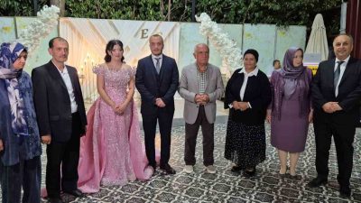 Balıkesir’in Edremit ilçesinde düzenlenen nişan töreni, siyasetten gelen sürpriz bir