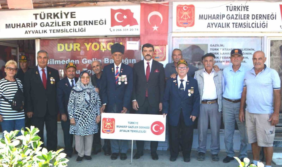 Balıkesir’in Ayvalık ilçesinde; Cumhuriyet Başsavcısı Mehmet Fatih Acemoğlu, gaziler haftası