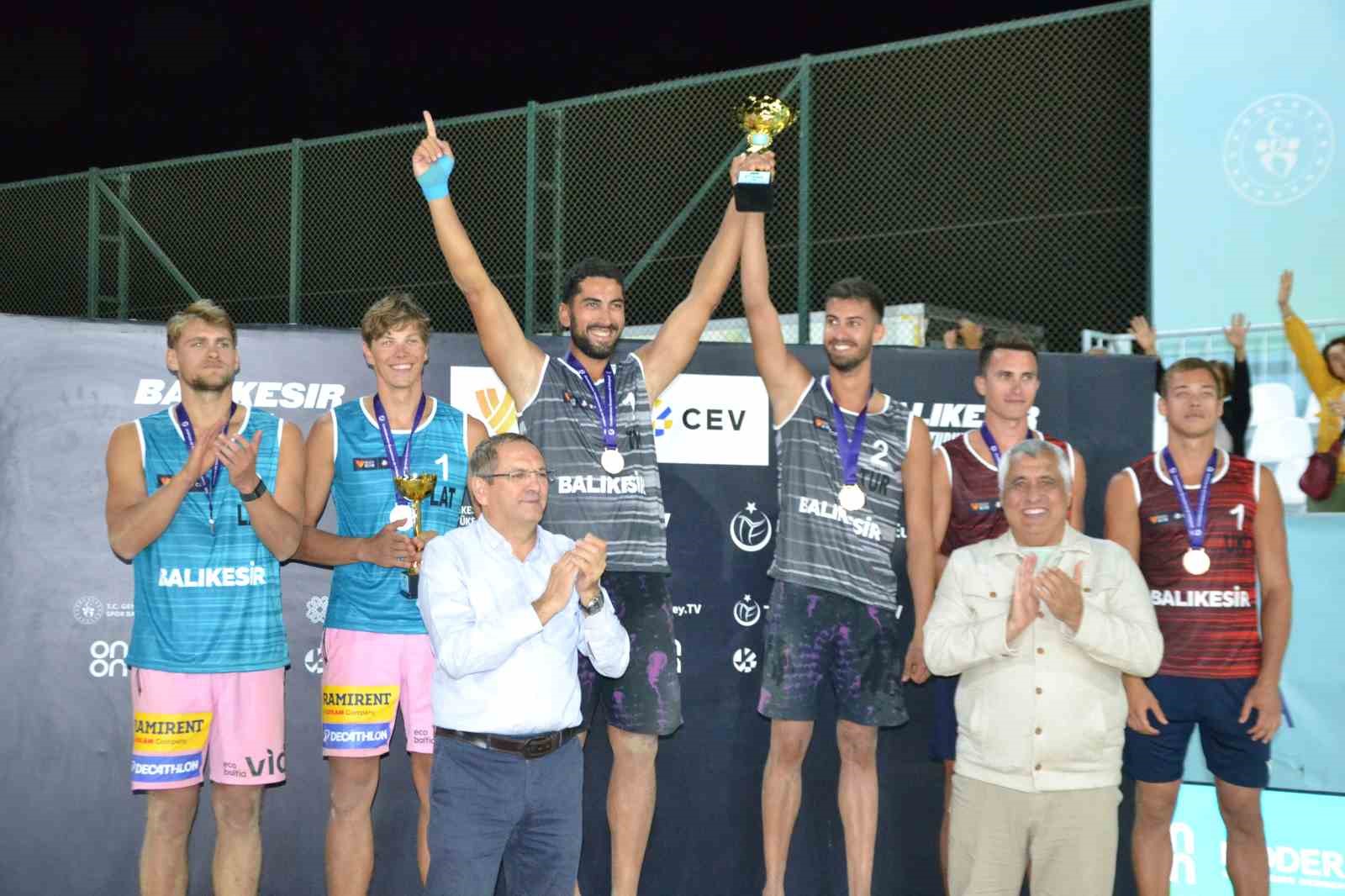 Türkiye Voleybol Federasyonu (TVF) koordinasyonunda ve Ayvalık Belediyesi’nin destekleriyle "2025