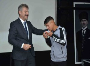 Balıkesir Esnaf ve Sanatkârları Odalar Birliği (BESOB) öncülüğünde kutlanan Ahilik