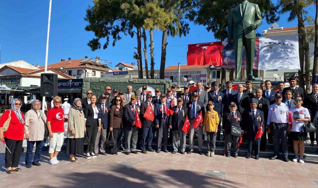Ayvalık’ta Gaziler Günü’nde şehit ve gaziler unutulmadı Balıkesir’in Ayvalık ilçesinde; 19 Eylül Gaziler Günü kutlandı. İlçe merkezindeki