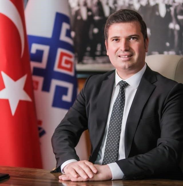 Altıeylül Belediye Başkan Yardımcısı Tayfun Canlı, son günlerde adı Balıkesirspor