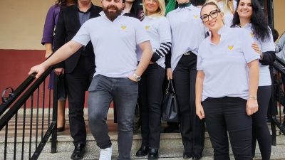 Balıkesir’in gönüllü oluşumlarından İyi ki Varsın Derneği, çocukların beslenme ihtiyaçlarına