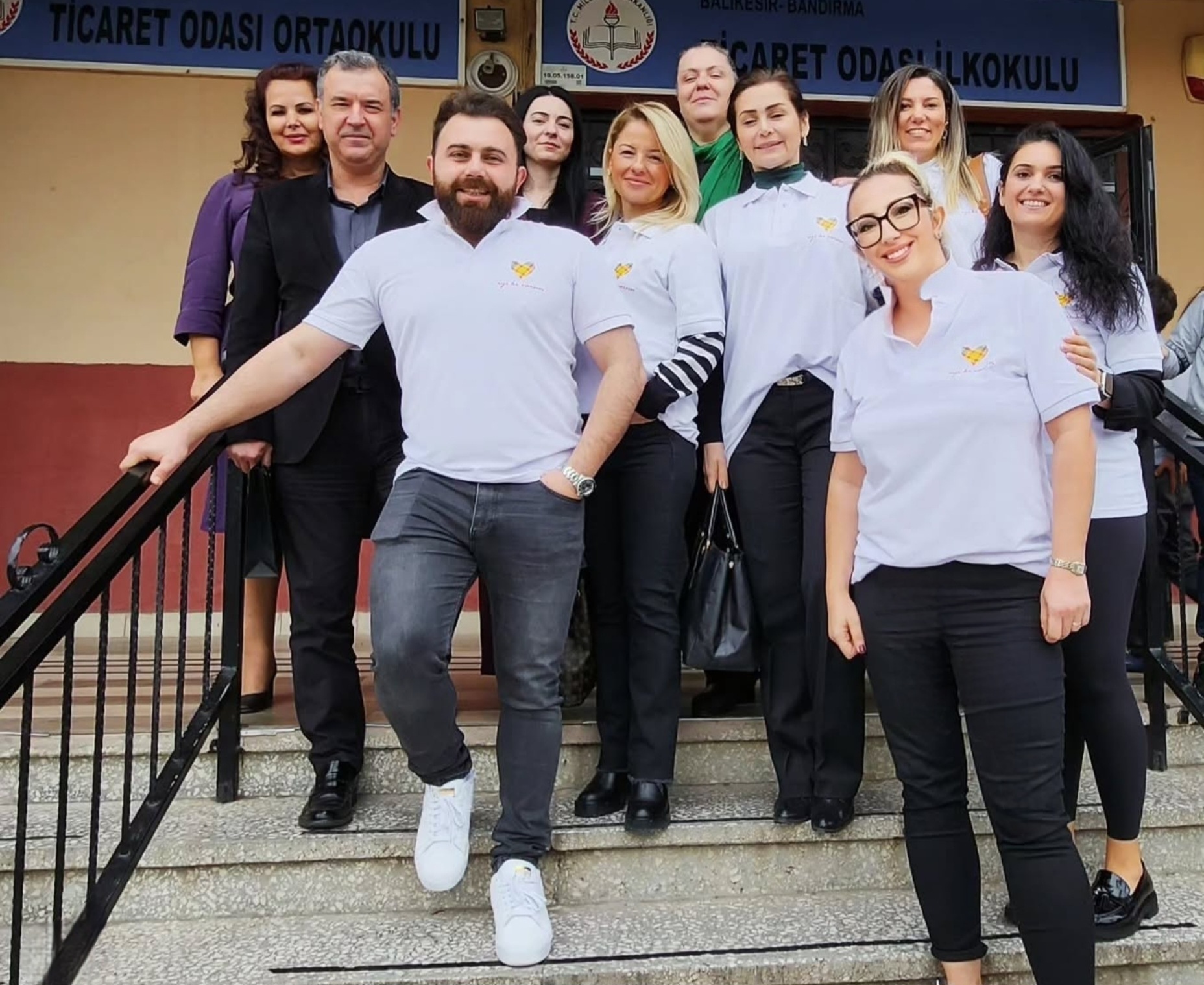 Balıkesir’in gönüllü oluşumlarından İyi ki Varsın Derneği, çocukların beslenme ihtiyaçlarına