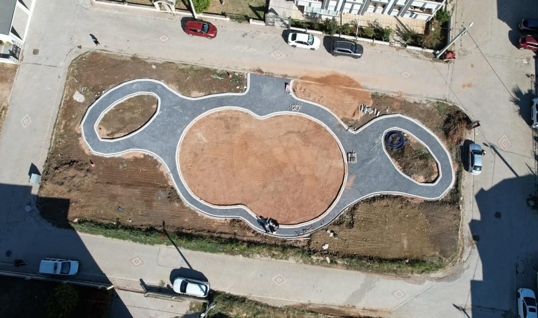 Bandırma Belediyesi, kentteki yeşil alan oranını artırmak ve mahalle sakinlerine