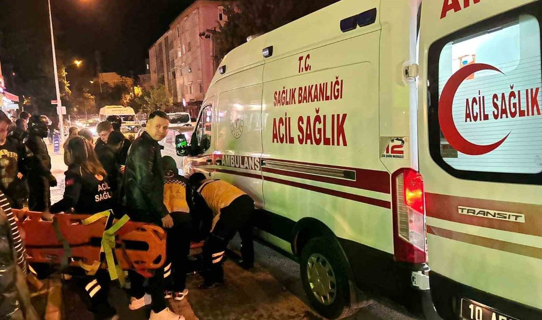 Balıkesir’de bir motosiklet sürücüsü karşıdan karşıya geçmeye çalışan yaya çarptı.