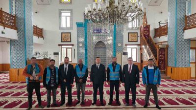 Balıkesir’in Bandırma ilçesinde, denetimli serbestlik kapsamında yükümlülerin kamu yararına çalışmalarını