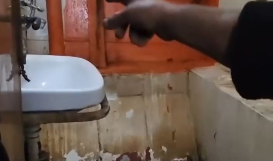 Yaklaşık 1 aydır demir sahasında bekleyen geminin personeli tepkili Balıkesir’in Bandırma ilçesinde 25 gündür demir sahasında bekleyen geminin personeli