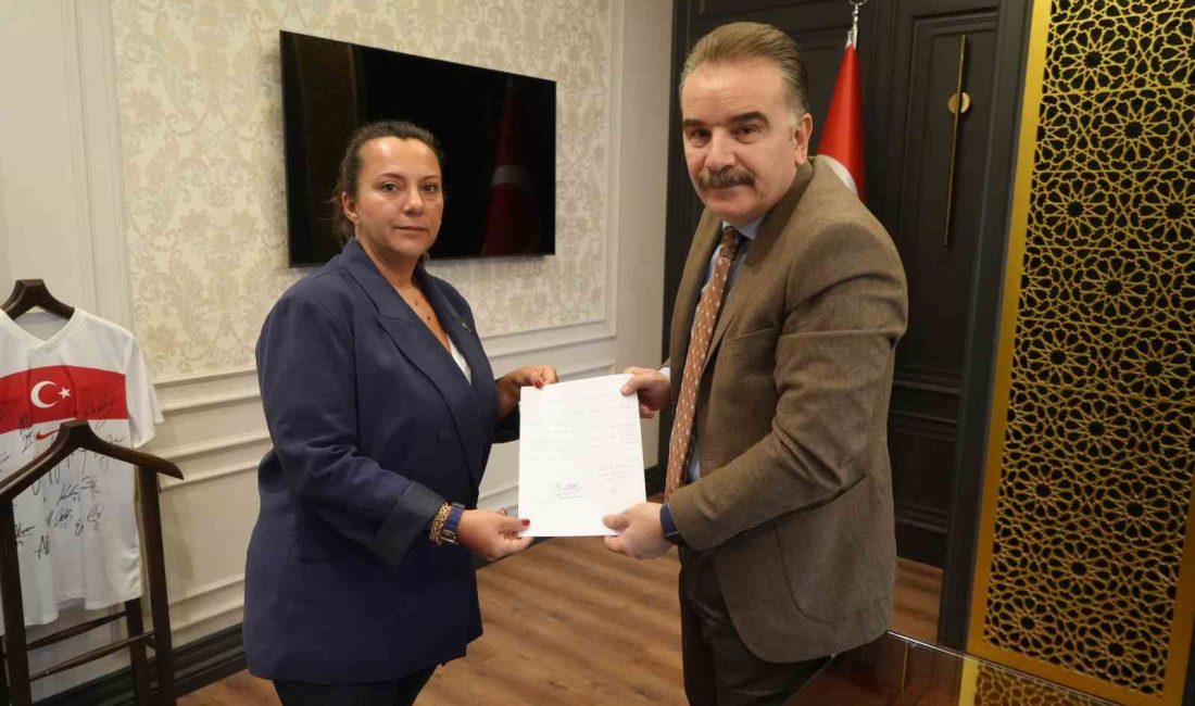 İDA-SAR Gazze’de arama kurtarma faaliyetleri için gönüllü oluyor Balıkesir’in Edremit ilçesinde İDA-SAR Arama Kurtarma Derneği Başkanı Şenay Demiryontan,