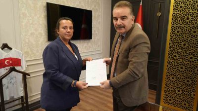 İDA-SAR Gazze’de arama kurtarma faaliyetleri için gönüllü oluyor Balıkesir’in Edremit ilçesinde İDA-SAR Arama Kurtarma Derneği Başkanı Şenay Demiryontan,